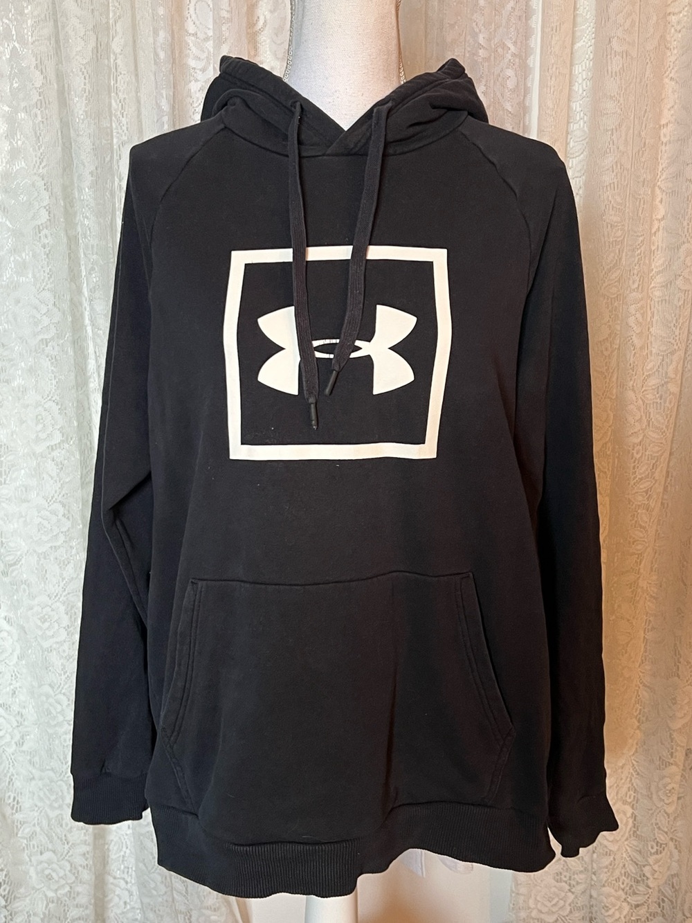 UNDER ARMOUR Hoodie